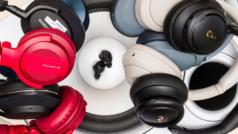 بهترین هدفون با بالاترین باس|Sennheiser MOMENTUM True Wireless 4|Sony WH-1000XM6|Sony ULT WEAR|Skullcandy Crusher Evo Wireless|Anker Soundcore Life Q30|Anker Soundcore Life Q20 2024